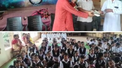 शक्ति के सरस्वती शिशु मंदिर प्रबंधन समिति ने विद्यालय परिवार के शिक्षकों को किया वस्त्रदान,6 अगस्त को विद्यालय में आयोजित हुआ कार्यक्रम, व्यवस्थापक मांगेराम अग्रवाल ने कहा- शिक्षकों की सेवाओं के लिए प्रबंधन समिति है आभारी शक्ति के सरस्वती शिशु मंदिर प्रबंधन समिति ने विद्यालय परिवार के शिक्षकों को किया वस्त्रदान,6 अगस्त को विद्यालय में आयोजित हुआ कार्यक्रम, व्यवस्थापक मांगेराम अग्रवाल ने कहा- शिक्षकों की सेवाओं के लिए प्रबंधन समिति है आभारी kshititech