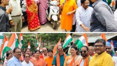 भाजपा शक्ति ने निकाली तिरंगा बाइक रैली यात्रा, सांसद कमलेश जांगडे, जिला अध्यक्ष चंद्रा एवं पूर्व विधायक खिलावन साहू रहे मौजूद, पूर्व विधायक खिलावन ने कहा मोदी जी ने पूरे देश में राष्ट्र प्रेम की भावना जागृत करने हर घर तिरंगा कार्यक्रम के माध्यम से की है पहल, भारत माता के जयकारों से गूंज उठा सकती शहर भाजपा शक्ति ने निकाली तिरंगा बाइक रैली यात्रा, सांसद कमलेश जांगडे, जिला अध्यक्ष चंद्रा एवं पूर्व विधायक खिलावन साहू रहे मौजूद, पूर्व विधायक खिलावन ने कहा मोदी जी ने पूरे देश में राष्ट्र प्रेम की भावना जागृत करने हर घर तिरंगा कार्यक्रम के माध्यम से की है पहल, भारत माता के जयकारों से गूंज उठा सकती शहर kshititech