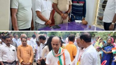 अड़भार के नए चौकी प्रभारी से मुलाकात की कांग्रेस नेता ज्योतिष गर्ग ने, नए चौकी प्रभारी का किया स्वागत, स्वामी आत्मानंद अंग्रेजी माध्यम में स्वतंत्रता दिवस कार्यक्रम में अतिथि के रूप में पहुंचे ज्योतिष गर्ग, ज्योतिष ने किया विद्यालय के बच्चों का उत्साह वर्धन, कहां राष्ट्र प्रेम की भावना से हम सब करें राष्ट्र की उन्नति के लिए कार्य kshititech