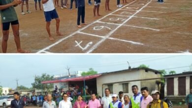 खेलों को लेकर स्कूल शिक्षा विभाग का आयोजन- मालखरौदा के दशहरा मैदान में आयोजित की गई जिला स्तरीय शालेय एथलेटिक्स प्रतियोगिता, जिला शिक्षा विभाग ने किया था कार्यक्रम का आयोजन, जिला शिक्षा अधिकारी एन के चंद्रा ने कहा- ऐसे आयोजनों से खिलाड़ियों को प्रदेश एवं राष्ट्रीय स्तर पर भी प्रदर्शन करने का मिलता है मौका kshititech