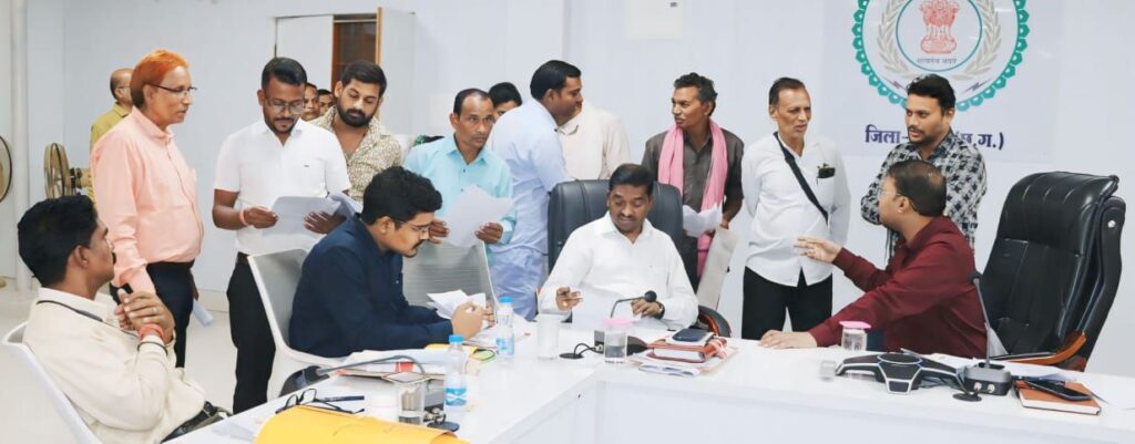 कलेक्टर टोपनो के जन दर्शन से मिल रहा नागरिकों को लाभ, 5 अगस्त को समय सीमा की बैठक एवं जन दर्शन का कार्यक्रम हुआ संपन्न, 6 अगस्त को शक्ति जिले से अयोध्या धाम की यात्रा पर रवाना होंगे राम भक्त, कलेक्टर टोपनो ने कहा- जिले में शासन की योजनाओं का पहुंचे समुचित लाभ, अधिकारियों को दिए दिशा निर्देश, शक्ति जिले में प्रत्येक सोमवार को होगी TL एवं जन दर्शन कलेक्टर टोपनो के जन दर्शन से मिल रहा नागरिकों को लाभ, 5 अगस्त को समय सीमा की बैठक एवं जन दर्शन का कार्यक्रम हुआ संपन्न, 6 अगस्त को शक्ति जिले से अयोध्या धाम की यात्रा पर रवाना होंगे राम भक्त, कलेक्टर टोपनो ने कहा- जिले में शासन की योजनाओं का पहुंचे समुचित लाभ, अधिकारियों को दिए दिशा निर्देश, शक्ति जिले में प्रत्येक सोमवार को होगी TL एवं जन दर्शन kshititech