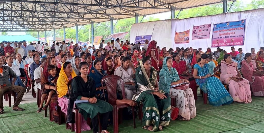 272 आवेदकों की समस्याओं का त्वरित निराकरण किया शक्ति जिला प्रशासन ने, 8 अगस्त को हसौद में आयोजित जिला स्तरीय शिविर में पहुंचे क्षेत्र के हजारों नागरिक, भाजपा जिला अध्यक्ष कृष्णकांत चंद्रा भी पहुंचे शिविर में,कलेक्टर टोपनो ने कहा- तुंहर शासन-तुंहर द्वार 272 आवेदकों की समस्याओं का त्वरित निराकरण किया शक्ति जिला प्रशासन ने, 8 अगस्त को हसौद में आयोजित जिला स्तरीय शिविर में पहुंचे क्षेत्र के हजारों नागरिक, भाजपा जिला अध्यक्ष कृष्णकांत चंद्रा भी पहुंचे शिविर में,कलेक्टर टोपनो ने कहा- तुंहर शासन-तुंहर द्वार kshititech