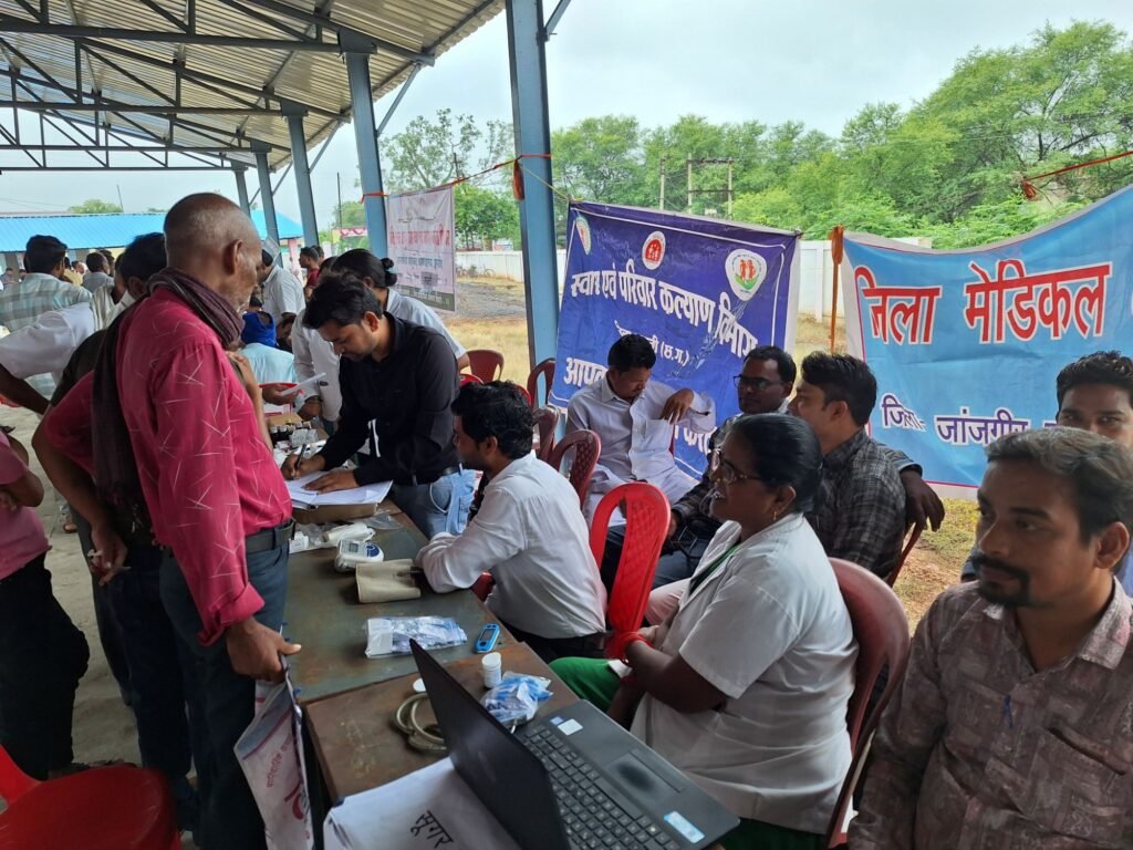 272 आवेदकों की समस्याओं का त्वरित निराकरण किया शक्ति जिला प्रशासन ने, 8 अगस्त को हसौद में आयोजित जिला स्तरीय शिविर में पहुंचे क्षेत्र के हजारों नागरिक, भाजपा जिला अध्यक्ष कृष्णकांत चंद्रा भी पहुंचे शिविर में,कलेक्टर टोपनो ने कहा- तुंहर शासन-तुंहर द्वार 272 आवेदकों की समस्याओं का त्वरित निराकरण किया शक्ति जिला प्रशासन ने, 8 अगस्त को हसौद में आयोजित जिला स्तरीय शिविर में पहुंचे क्षेत्र के हजारों नागरिक, भाजपा जिला अध्यक्ष कृष्णकांत चंद्रा भी पहुंचे शिविर में,कलेक्टर टोपनो ने कहा- तुंहर शासन-तुंहर द्वार kshititech