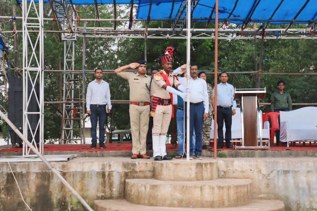 सकती जिले की खबरे-स्वतंत्रता दिवस मुख्य समारोह के फाइनल रिहर्सल का हुआ आयोजन,14 अगस्त की सुबज होंगी स्वतंत्रता दौड़,कलेकटर टोपनो ने ली टीएल मिटिंग एवम जनदर्शन में सुनी समस्याएं सकती जिले की खबरे-स्वतंत्रता दिवस मुख्य समारोह के फाइनल रिहर्सल का हुआ आयोजन,14 अगस्त की सुबज होंगी स्वतंत्रता दौड़,कलेकटर टोपनो ने ली टीएल मिटिंग एवम जनदर्शन में सुनी समस्याएं kshititech