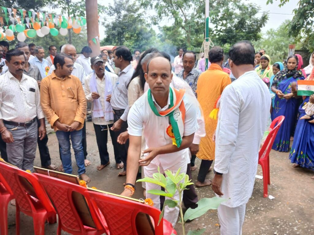 अड़भार के नए चौकी प्रभारी से मुलाकात की कांग्रेस नेता ज्योतिष गर्ग ने, नए चौकी प्रभारी का किया स्वागत, स्वामी आत्मानंद अंग्रेजी माध्यम में स्वतंत्रता दिवस कार्यक्रम में अतिथि के रूप में पहुंचे ज्योतिष गर्ग, ज्योतिष ने किया विद्यालय के बच्चों का उत्साह वर्धन, कहां राष्ट्र प्रेम की भावना से हम सब करें राष्ट्र की उन्नति के लिए कार्य अड़भार के नए चौकी प्रभारी से मुलाकात की कांग्रेस नेता ज्योतिष गर्ग ने, नए चौकी प्रभारी का किया स्वागत, स्वामी आत्मानंद अंग्रेजी माध्यम में स्वतंत्रता दिवस कार्यक्रम में अतिथि के रूप में पहुंचे ज्योतिष गर्ग, ज्योतिष ने किया विद्यालय के बच्चों का उत्साह वर्धन, कहां राष्ट्र प्रेम की भावना से हम सब करें राष्ट्र की उन्नति के लिए कार्य kshititech