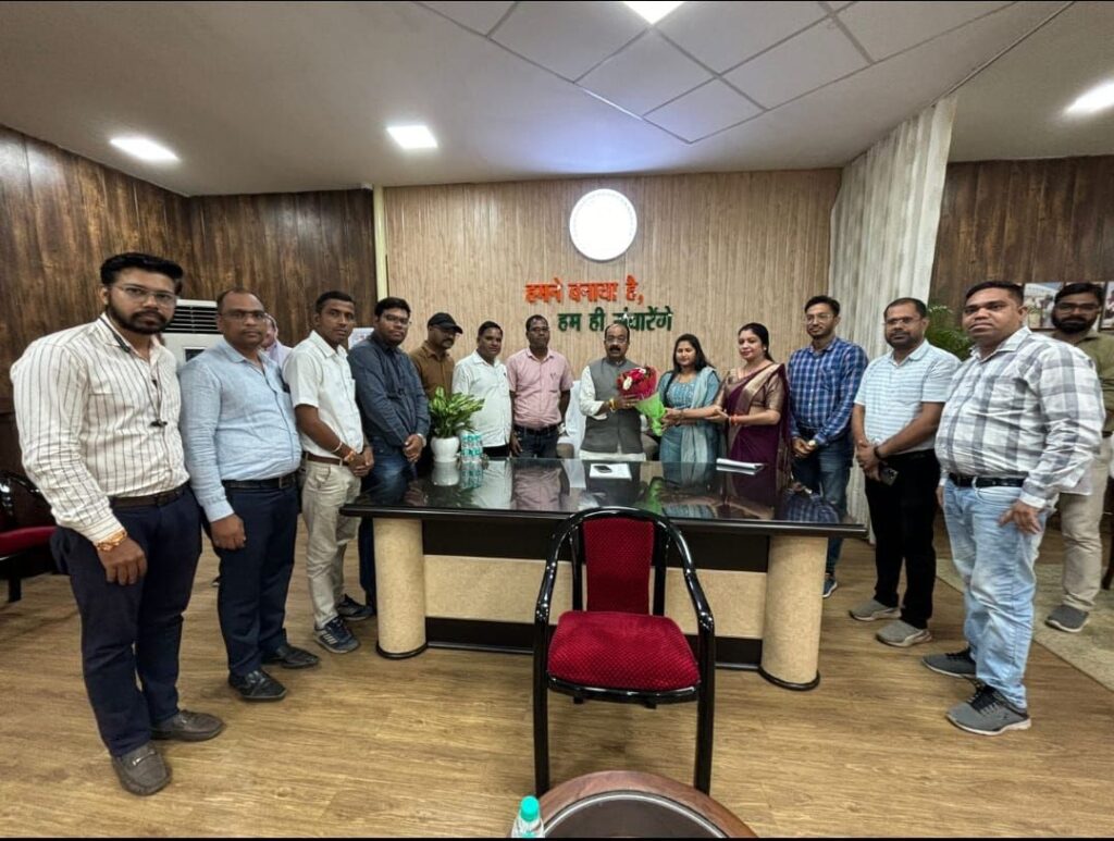 नगरीय प्रशासन मंत्री के आवास का घेराव करेंगे निकाय के अधिकारी- कर्मचारी, अपनी 06 सूत्रीय मांगों को लेकर संघ ने दिया अल्टीमेटम, 21 अगस्त को संघ ने करी मुलाकात नगरीय प्रशासन मंत्री के आवास का घेराव करेंगे निकाय के अधिकारी- कर्मचारी, अपनी 06 सूत्रीय मांगों को लेकर संघ ने दिया अल्टीमेटम, 21 अगस्त को संघ ने करी मुलाकात kshititech