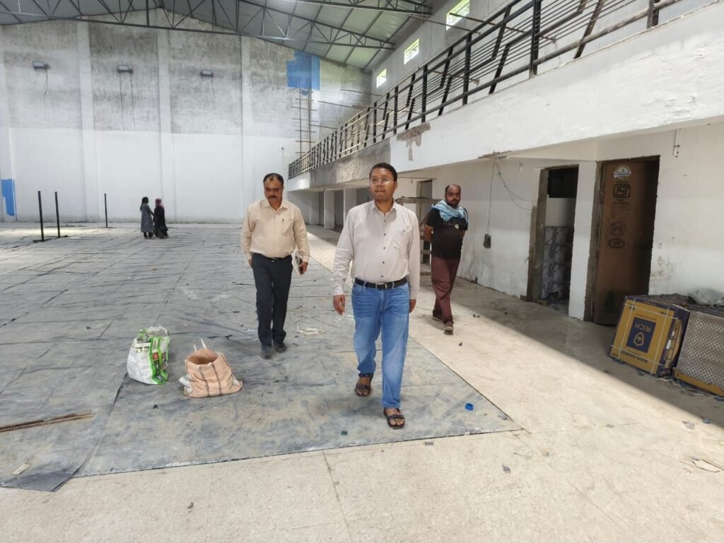 शक्ति शहर में हो रहे निर्माण कार्यों को लेकर कलेक्टर की भारी नाराजगी, सीएमओ के साथ किया विकास कार्यों का निरीक्षण, कहां गुणवत्ता पूर्वक समय पर हो काम, जनपद कार्यालय शक्ति में भी पहुंचे कलेक्टर साहब, स्वच्छता का ध्यान रखने के लिए निर्देश, शक्ति जिले में आकस्मिक मृत्यु पर दी गई सहायता राशि, शहर के अनेकों निर्माण कार्यों में भुगतान नहीं मिलने से ठेकेदारों ने ही बंद कर दिया है काम शक्ति शहर में हो रहे निर्माण कार्यों को लेकर कलेक्टर की भारी नाराजगी, सीएमओ के साथ किया विकास कार्यों का निरीक्षण, कहां गुणवत्ता पूर्वक समय पर हो काम, जनपद कार्यालय शक्ति में भी पहुंचे कलेक्टर साहब, स्वच्छता का ध्यान रखने के लिए निर्देश, शक्ति जिले में आकस्मिक मृत्यु पर दी गई सहायता राशि, शहर के अनेकों निर्माण कार्यों में भुगतान नहीं मिलने से ठेकेदारों ने ही बंद कर दिया है काम kshititech