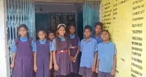 सख्त हुआ शिक्षा विभाग-शिक्षकों की मनमानी पर नकेल कस रहा शिक्षा विभाग- शक्ति विकासखंड के वन ग्राम रेनखोल में पहुंचे जिला शिक्षा अधिकारी ने शिक्षकों की अनुपस्थिति पर प्रधान पाठक एवं विकासखंड शिक्षा अधिकारी को जारी किया कारण बताओ नोटिस,DEO चंद्रा ने कहा- जिले में शिक्षा के प्रति लापरवाह शिक्षकों के खिलाफ होगी सख्त कार्रवाई सख्त हुआ शिक्षा विभाग-शिक्षकों की मनमानी पर नकेल कस रहा शिक्षा विभाग- शक्ति विकासखंड के वन ग्राम रेनखोल में पहुंचे जिला शिक्षा अधिकारी ने शिक्षकों की अनुपस्थिति पर प्रधान पाठक एवं विकासखंड शिक्षा अधिकारी को जारी किया कारण बताओ नोटिस,DEO चंद्रा ने कहा- जिले में शिक्षा के प्रति लापरवाह शिक्षकों के खिलाफ होगी सख्त कार्रवाई kshititech