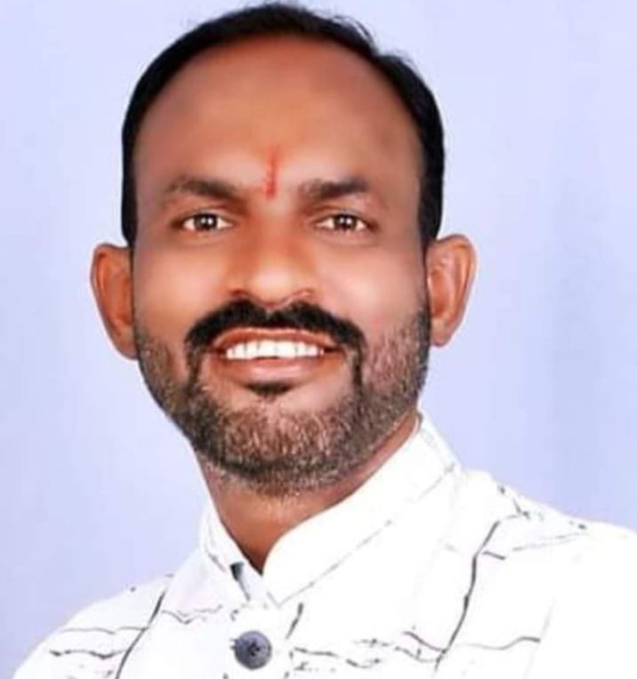 कोल ब्लॉक का हो रहा जबरदस्त विरोध- बरगढ़ खोला में प्रस्तावित वेदांता कॉल ब्लॉक को लेकर भाजपा नेताओं ने खोला मोर्चा, खरसिया के भाजपा नेता मोनू केसरी एवं तरुण ठाकुर ने कहा- जल, जंगल, जमीन की रक्षा के लिए नहीं खुलने देंगे कोल ब्लॉक, भाजपा नेता मोनू केसरी ने की मंडल रेल प्रबंधक बिलासपुर से मुलाकात,DRM से की गई खरसिया स्टेशन में यात्री सुविधाओं की मांग कोल ब्लॉक का हो रहा जबरदस्त विरोध- बरगढ़ खोला में प्रस्तावित वेदांता कॉल ब्लॉक को लेकर भाजपा नेताओं ने खोला मोर्चा, खरसिया के भाजपा नेता मोनू केसरी एवं तरुण ठाकुर ने कहा- जल, जंगल, जमीन की रक्षा के लिए नहीं खुलने देंगे कोल ब्लॉक, भाजपा नेता मोनू केसरी ने की मंडल रेल प्रबंधक बिलासपुर से मुलाकात,DRM से की गई खरसिया स्टेशन में यात्री सुविधाओं की मांग kshititech