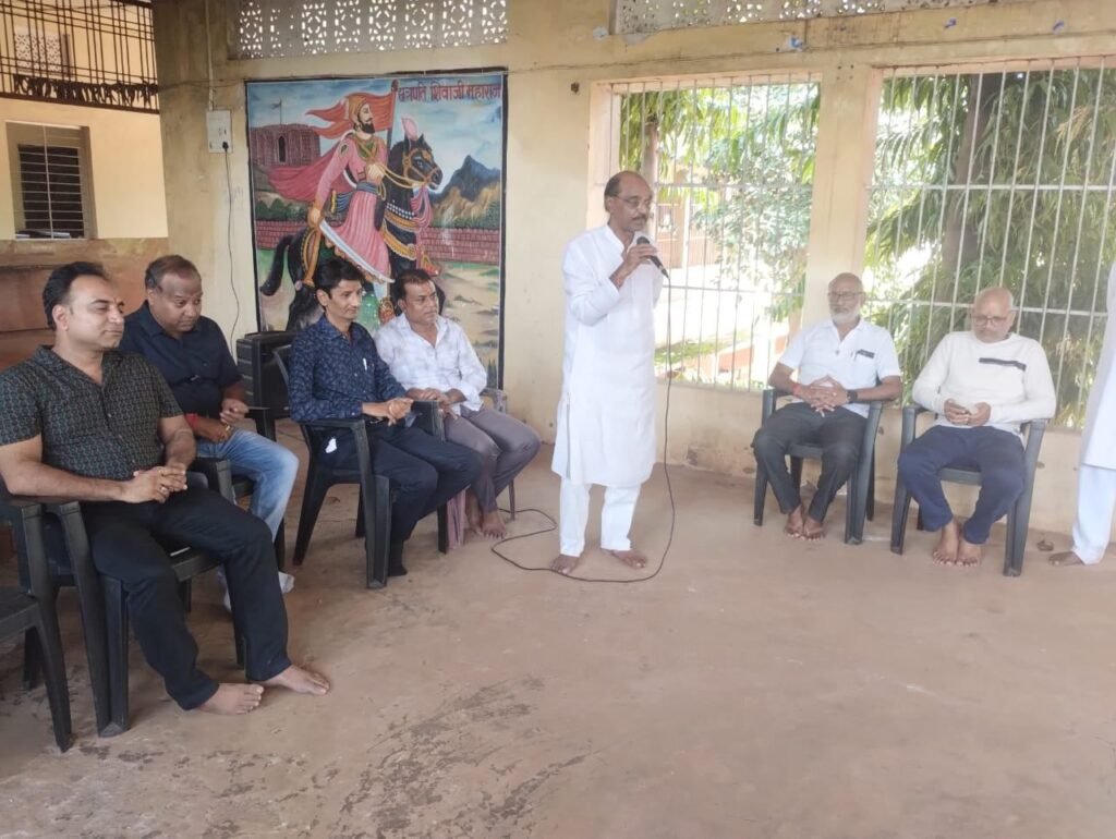 शक्ति के सरस्वती शिशु मंदिर में हुआ भारत माता की आरती का कार्यक्रम, पूर्व छात्र CA नीरज अग्रवाल, युवा उद्योगपति मुरारी लाल अग्रवाल सहित अन्य छात्र हुए शामिल,CA नीरज ने कहा- विद्यालय के संस्कारों से आज उन्होंने जीवन में तय किया सफलता का मुकाम kshititech