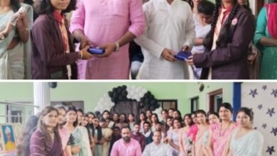 विद्यालय के अच्छे संस्कारों से बच्चे बना रहे संस्कारवान- शक्ति के प्रतिष्ठित लिटिल फ्लावर इंग्लिश मीडियम स्कूल में शिक्षक दिवस का आयोजन हुआ हर्षोल्लास के साथ,बच्चों ने किया गुरुजनों का सम्मान तो संपन्न हुई विभिन्न प्रतिस्पर्धाएं, विद्यालय के डायरेक्टर द्वय ने डाला शिक्षक दिवस की महत्ता पर प्रकाश kshititech