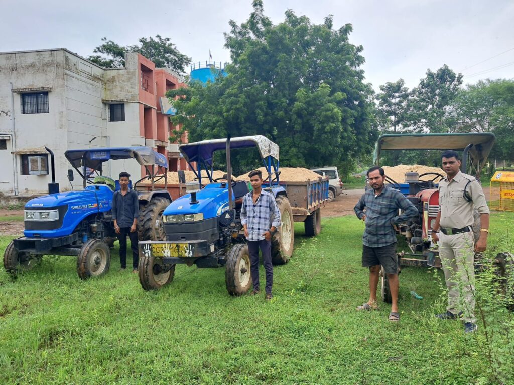 09 गाड़ियों पर कार्रवाई- रात्रि समय जेसीबी वाहन से नदी के घाट में हो रहा था अवैध रेत उत्खनन, खनिज विभाग ने पहुंचकर करी जब्ती की कार्रवाई, जिले में खनिज विभाग की अवैध उत्खनन पर चल रही ताड़ बतोड़ कार्यवाही, शक्ति कलेक्टर टोपनो के निर्देशन में हुई कार्रवाई 09 गाड़ियों पर कार्रवाई- रात्रि समय जेसीबी वाहन से नदी के घाट में हो रहा था अवैध रेत उत्खनन, खनिज विभाग ने पहुंचकर करी जब्ती की कार्रवाई, जिले में खनिज विभाग की अवैध उत्खनन पर चल रही ताड़ बतोड़ कार्यवाही, शक्ति कलेक्टर टोपनो के निर्देशन में हुई कार्रवाई kshititech