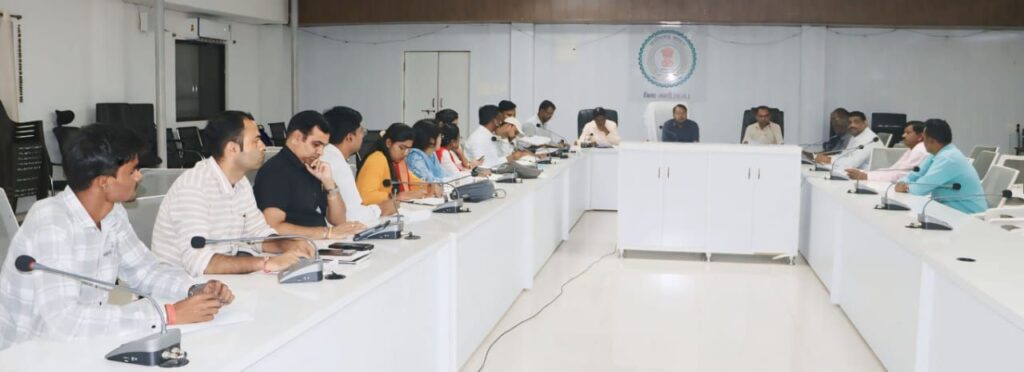 शक्ति जिले में स्थानीय चुनाव की तैयारी करी प्रशासन ने प्रारंभ, 3 सितंबर को शक्ति कलेक्टर के जन दर्शन में पहुंचे लोगों ने बताई समस्याएं,शक्ति कलेक्टर के जन दर्शन में लोगों की समस्याओं का हो रहा त्वरित निराकरण शक्ति जिले में स्थानीय चुनाव की तैयारी करी प्रशासन ने प्रारंभ, 3 सितंबर को शक्ति कलेक्टर के जन दर्शन में पहुंचे लोगों ने बताई समस्याएं,शक्ति कलेक्टर के जन दर्शन में लोगों की समस्याओं का हो रहा त्वरित निराकरण kshititech
