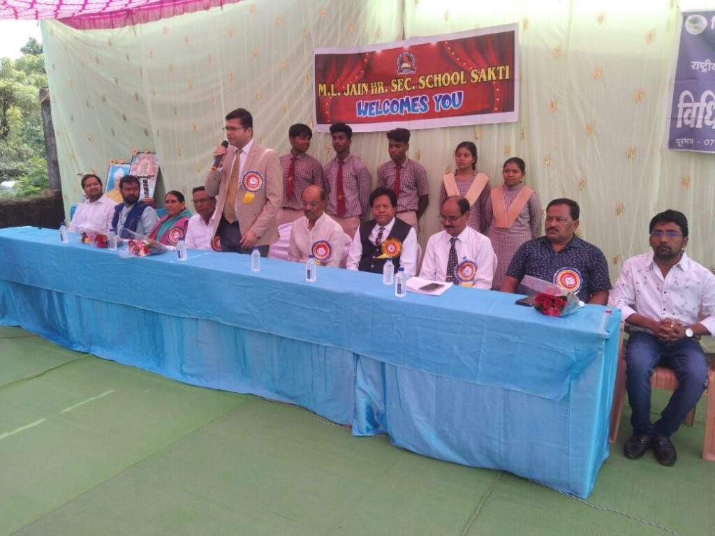 शक्ति के एम एल जैन इंग्लिश मीडियम स्कूल में हुआ शिक्षक दिवस सम्मान समारोह, विद्यालय के छात्र देवेंद्र पटेल ने दिया विद्यालय के लिए डेढ़ लाख रुपए का फर्नीचर,वरिष्ठ शिक्षकों का भी हुआ सम्मान,सकती के ADJ प्रशांत शिवहरे रहे मुख्य अतिथि शक्ति के एम एल जैन इंग्लिश मीडियम स्कूल में हुआ शिक्षक दिवस सम्मान समारोह, विद्यालय के छात्र देवेंद्र पटेल ने दिया विद्यालय के लिए डेढ़ लाख रुपए का फर्नीचर,वरिष्ठ शिक्षकों का भी हुआ सम्मान,सकती के ADJ प्रशांत शिवहरे रहे मुख्य अतिथि kshititech