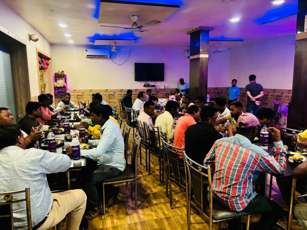 जे के लक्ष्मी सीमेंट की कॉन्ट्रेक्टर मीट शक्ति में हुई संपन्न, बालाजी ट्रेडर्स द्वारा आयोजित था कार्यक्रम,कंपनी के अधिकारियों ने सीमेंट की उपयोगिता को लेकर दी जानकारी,सैकड़ो की संख्या में पहुंचे कॉन्ट्रेक्टर जे के लक्ष्मी सीमेंट की कॉन्ट्रेक्टर मीट शक्ति में हुई संपन्न, बालाजी ट्रेडर्स द्वारा आयोजित था कार्यक्रम,कंपनी के अधिकारियों ने सीमेंट की उपयोगिता को लेकर दी जानकारी,सैकड़ो की संख्या में पहुंचे कॉन्ट्रेक्टर kshititech