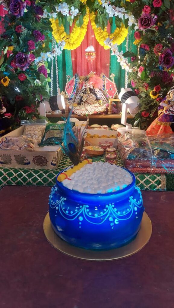 मेरे तो घर आयो नंदलाल- 8 सितंबर को सेंट्रल कोलकाता इकाई ने किया हर्षोल्लास के साथ नंद उत्सव का आयोजन, सैकड़ो की संख्या में संस्था के सदस्य एवं सभी वर्ग के लोगों ने करी सहभागिता, संस्था के प्रयासों की हुई सराहना, मित्तल दंपति ने भी किया कार्यक्रम में पहुंचकर आयोजन समिति के सदस्यों का उत्साहवर्धन मेरे तो घर आयो नंदलाल- 8 सितंबर को सेंट्रल कोलकाता इकाई ने किया हर्षोल्लास के साथ नंद उत्सव का आयोजन, सैकड़ो की संख्या में संस्था के सदस्य एवं सभी वर्ग के लोगों ने करी सहभागिता, संस्था के प्रयासों की हुई सराहना, मित्तल दंपति ने भी किया कार्यक्रम में पहुंचकर आयोजन समिति के सदस्यों का उत्साहवर्धन kshititech