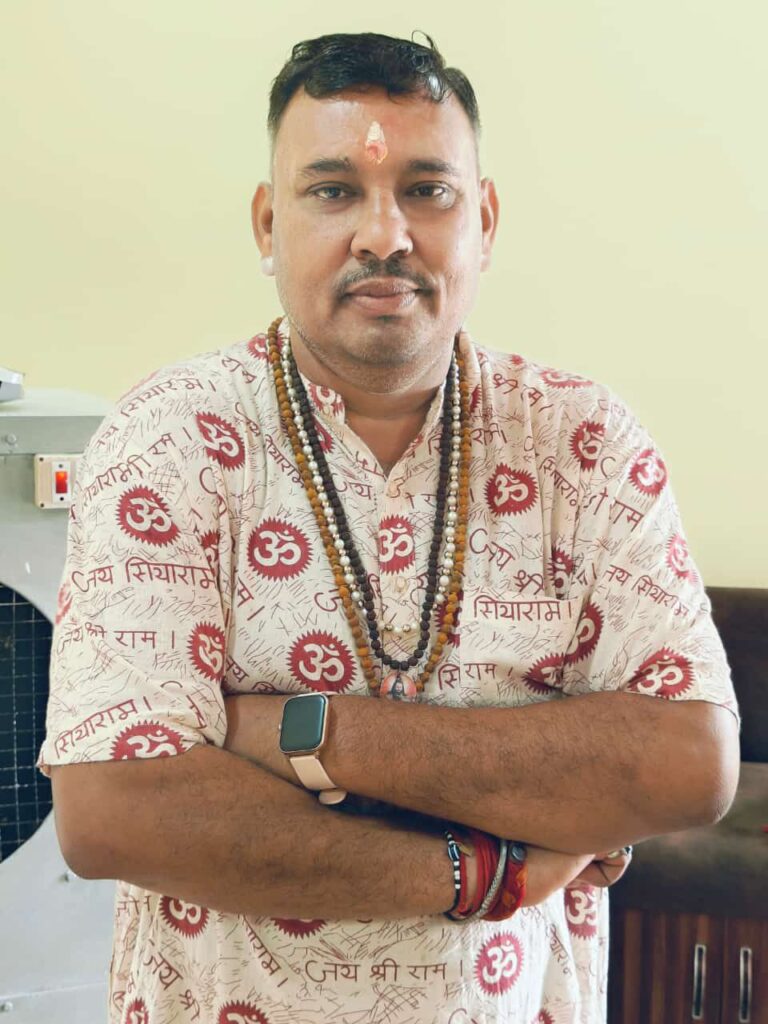 शक्ति अंचल के विद्वान पंडित महेश शर्मा का अवतरण दिवस मनाया गया धूमधाम से, गिरिराज रेन बसेरा में हुआ जन्मोत्सव कार्यक्रम का आयोजन, 10 सितंबर को महेश जी के जन्मदिन पर सोशल मीडिया पर भी उनके प्रशंसकों ने दी बधाई शक्ति अंचल के विद्वान पंडित महेश शर्मा का अवतरण दिवस मनाया गया धूमधाम से, गिरिराज रेन बसेरा में हुआ जन्मोत्सव कार्यक्रम का आयोजन, 10 सितंबर को महेश जी के जन्मदिन पर सोशल मीडिया पर भी उनके प्रशंसकों ने दी बधाई kshititech