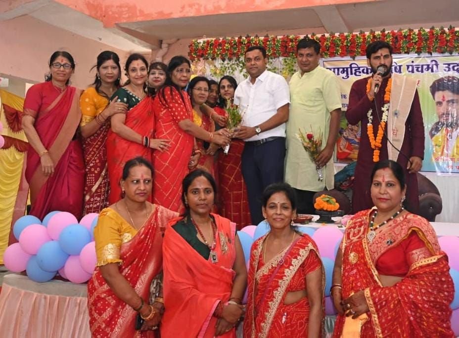 नैला जांजगीर के ऋषि पंचमी उद्यापन कार्यक्रम में पहुंचे अंतरराष्ट्रीय युवा अग्रवाल सम्मेलन के राष्ट्रीय अध्यक्ष अमर सुल्तानिया, अखिल भारतीय मारवाड़ी महिला सम्मेलन ने किया था आयोजन, अमर सुल्तानिया ने कहा- ऋषि पंचमी उद्यापन की है अपनी एक अलग महत्ता नैला जांजगीर के ऋषि पंचमी उद्यापन कार्यक्रम में पहुंचे अंतरराष्ट्रीय युवा अग्रवाल सम्मेलन के राष्ट्रीय अध्यक्ष अमर सुल्तानिया, अखिल भारतीय मारवाड़ी महिला सम्मेलन ने किया था आयोजन, अमर सुल्तानिया ने कहा- ऋषि पंचमी उद्यापन की है अपनी एक अलग महत्ता kshititech