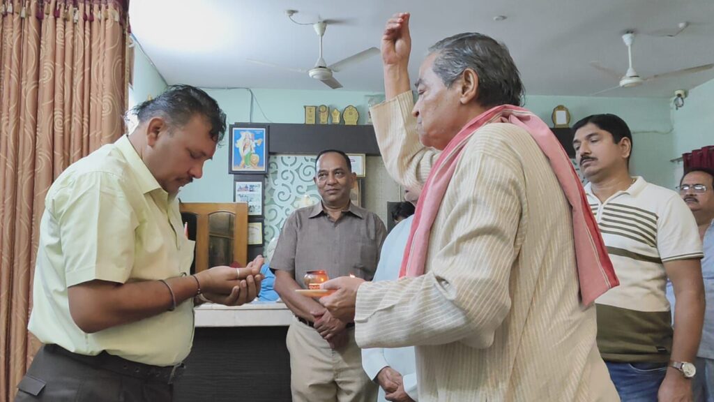 शक्ति अंचल के विद्वान पंडित महेश शर्मा का अवतरण दिवस मनाया गया धूमधाम से, गिरिराज रेन बसेरा में हुआ जन्मोत्सव कार्यक्रम का आयोजन, 10 सितंबर को महेश जी के जन्मदिन पर सोशल मीडिया पर भी उनके प्रशंसकों ने दी बधाई शक्ति अंचल के विद्वान पंडित महेश शर्मा का अवतरण दिवस मनाया गया धूमधाम से, गिरिराज रेन बसेरा में हुआ जन्मोत्सव कार्यक्रम का आयोजन, 10 सितंबर को महेश जी के जन्मदिन पर सोशल मीडिया पर भी उनके प्रशंसकों ने दी बधाई kshititech