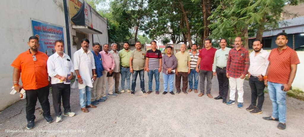 छत्तीसगढ़ के पत्रकार संगठनों की एकजुटता- पत्रकारिता संकल्प को लेकर एक हुए प्रदेश के पत्रकार,पत्रकारों के हित संवर्धन व सुरक्षा कानून विधेयक सहित विभिन्न मुद्दों पर की गई गहन चर्चा,जनर्लिस्ट वेलफेयर यूनियन के प्रदेश अध्यक्ष अमित गौतम भी हुए शामिल छत्तीसगढ़ के पत्रकार संगठनों की एकजुटता- पत्रकारिता संकल्प को लेकर एक हुए प्रदेश के पत्रकार,पत्रकारों के हित संवर्धन व सुरक्षा कानून विधेयक सहित विभिन्न मुद्दों पर की गई गहन चर्चा,जनर्लिस्ट वेलफेयर यूनियन के प्रदेश अध्यक्ष अमित गौतम भी हुए शामिल kshititech