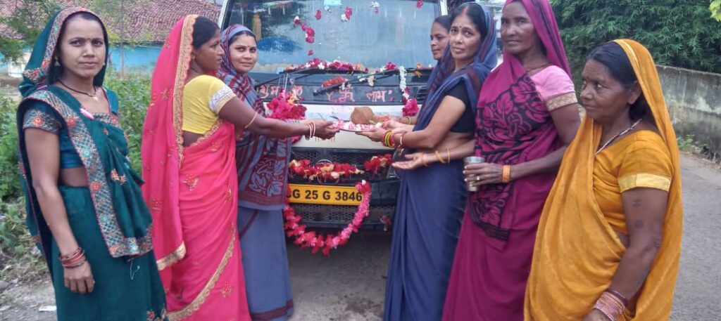 महिला बाल विकास शक्ति परियोजना द्वारा क्षेत्र में निकाला गया सुपोषण रथ, रथ के माध्यम से गांव-गांव में लोगों को वजन तिहार एवं पोषण माह के लिए किया जाएगा जागरूक, परियोजना अधिकारी श्याम कंवर के मार्गदर्शन में चल रहा कार्यक्रम महिला बाल विकास शक्ति परियोजना द्वारा क्षेत्र में निकाला गया सुपोषण रथ, रथ के माध्यम से गांव-गांव में लोगों को वजन तिहार एवं पोषण माह के लिए किया जाएगा जागरूक, परियोजना अधिकारी श्याम कंवर के मार्गदर्शन में चल रहा कार्यक्रम kshititech