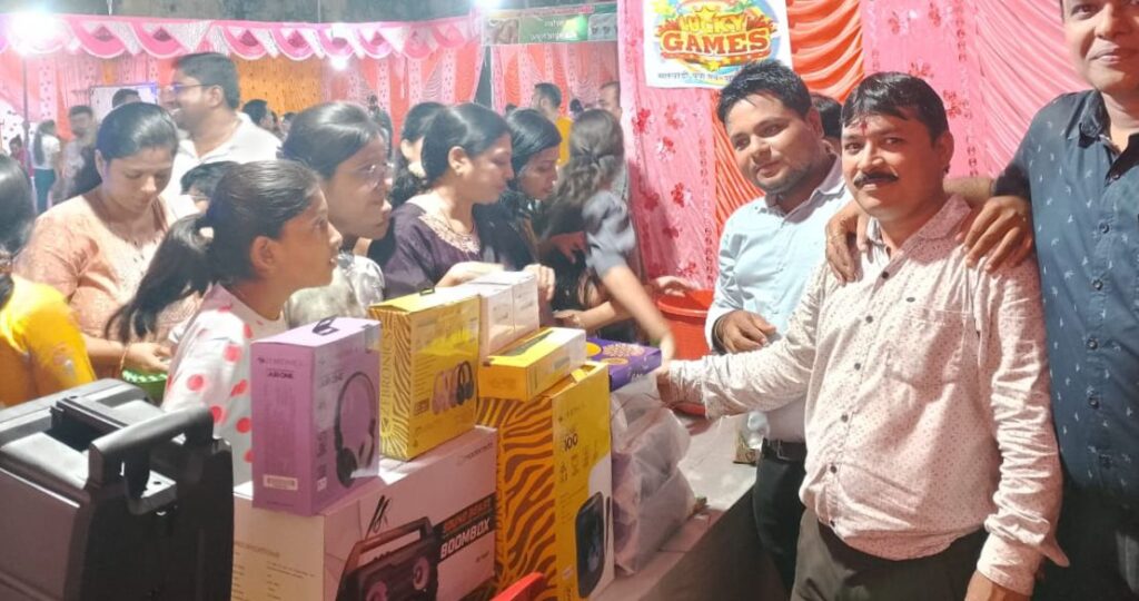 शक्ति के शुभम ग्रीन्स में आनंद मेले का हुआ रंगारंग कार्यक्रम,अग्रवाल समाज में अग्रसेन जयंती पखवाड़े में किया था कार्यक्रम, देवी भजनों की धुन पर थिरक उठे महिला मंडल के पदाधिकारी,02 वर्ष तक के बच्चों की भी फ्री फोटो सूट का किया युवा मंच ने आयोजन शक्ति के शुभम ग्रीन्स में आनंद मेले का हुआ रंगारंग कार्यक्रम,अग्रवाल समाज में अग्रसेन जयंती पखवाड़े में किया था कार्यक्रम, देवी भजनों की धुन पर थिरक उठे महिला मंडल के पदाधिकारी,02 वर्ष तक के बच्चों की भी फ्री फोटो सूट का किया युवा मंच ने आयोजन kshititech