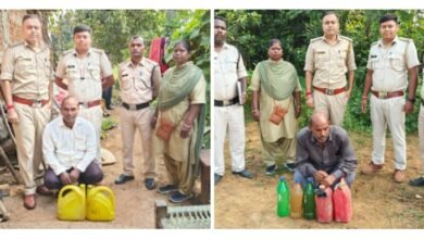 अवैध महुआ शराब के आबकारी विभाग ने दर्ज के दो अलग-अलग मामले, आबकारी वृत्त प्रभारी कोमल सिंह सिदार की सजगता से अवैध महुआ शराब के कारोबारीयो पर ताड़ बतोड़ कार्रवाई, वृत्त प्रभारी सिदार ने कहा- विभाग कर रहा छापामार कारवाई kshititech