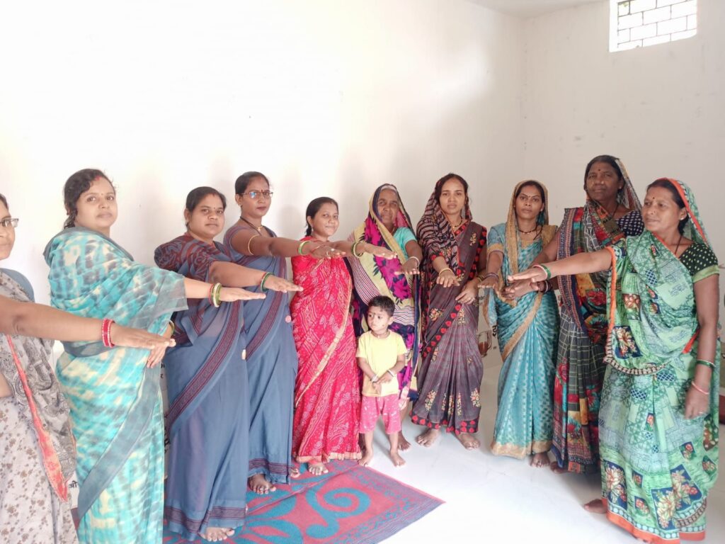 महिला एवं बाल विकास विभाग ने शक्ति परियोजना कार्यालय एवं 252 आंगनबाड़ी केदो में दिलाई स्वच्छता की शपथ, परियोजना अधिकारी श्याम कंवर ने स्वयं उठाई झाड़ू तथा सभी कर्मचारियों को कहा- निरंतर स्वच्छता को लेकर दे अपना योगदान महिला एवं बाल विकास विभाग ने शक्ति परियोजना कार्यालय एवं 252 आंगनबाड़ी केदो में दिलाई स्वच्छता की शपथ, परियोजना अधिकारी श्याम कंवर ने स्वयं उठाई झाड़ू तथा सभी कर्मचारियों को कहा- निरंतर स्वच्छता को लेकर दे अपना योगदान kshititech