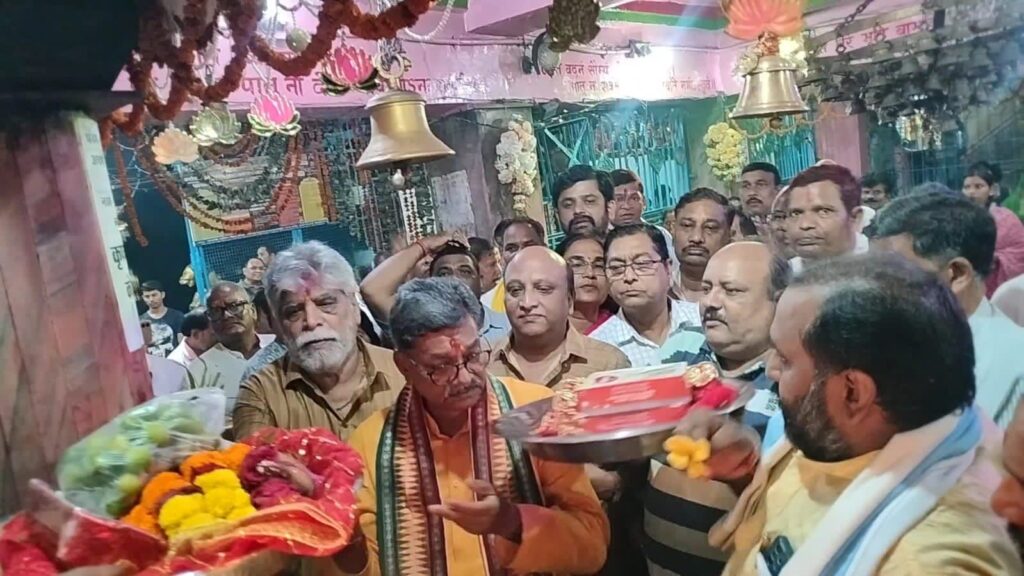 अद्वितीय रास गरबा-महिला जागृति शाखा शक्ति के रास गरबा डांडिया में पहुंचे महंत सहित पूर्व मंत्रियों का हुआ जोरदार स्वागत, शुभम ग्रीन्स में माता रानी की धुन पर गरबे का हुआ भव्य आयोजन, नवरात्रि पर्व पर शक्ति का गरबा होता है खास, महामाया देवी के दरबार पहुंचे नेता प्रतिपक्ष जी अद्वितीय रास गरबा-महिला जागृति शाखा शक्ति के रास गरबा डांडिया में पहुंचे महंत सहित पूर्व मंत्रियों का हुआ जोरदार स्वागत, शुभम ग्रीन्स में माता रानी की धुन पर गरबे का हुआ भव्य आयोजन, नवरात्रि पर्व पर शक्ति का गरबा होता है खास, महामाया देवी के दरबार पहुंचे नेता प्रतिपक्ष जी kshititech