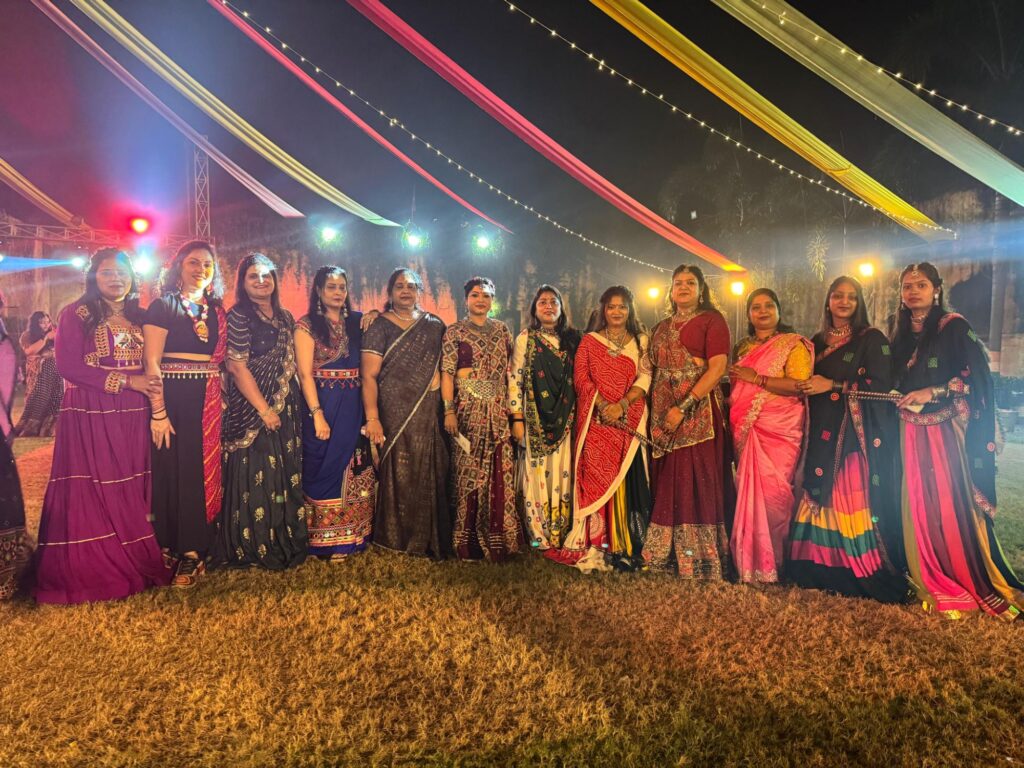 अद्वितीय रास गरबा-महिला जागृति शाखा शक्ति के रास गरबा डांडिया में पहुंचे महंत सहित पूर्व मंत्रियों का हुआ जोरदार स्वागत, शुभम ग्रीन्स में माता रानी की धुन पर गरबे का हुआ भव्य आयोजन, नवरात्रि पर्व पर शक्ति का गरबा होता है खास, महामाया देवी के दरबार पहुंचे नेता प्रतिपक्ष जी अद्वितीय रास गरबा-महिला जागृति शाखा शक्ति के रास गरबा डांडिया में पहुंचे महंत सहित पूर्व मंत्रियों का हुआ जोरदार स्वागत, शुभम ग्रीन्स में माता रानी की धुन पर गरबे का हुआ भव्य आयोजन, नवरात्रि पर्व पर शक्ति का गरबा होता है खास, महामाया देवी के दरबार पहुंचे नेता प्रतिपक्ष जी kshititech