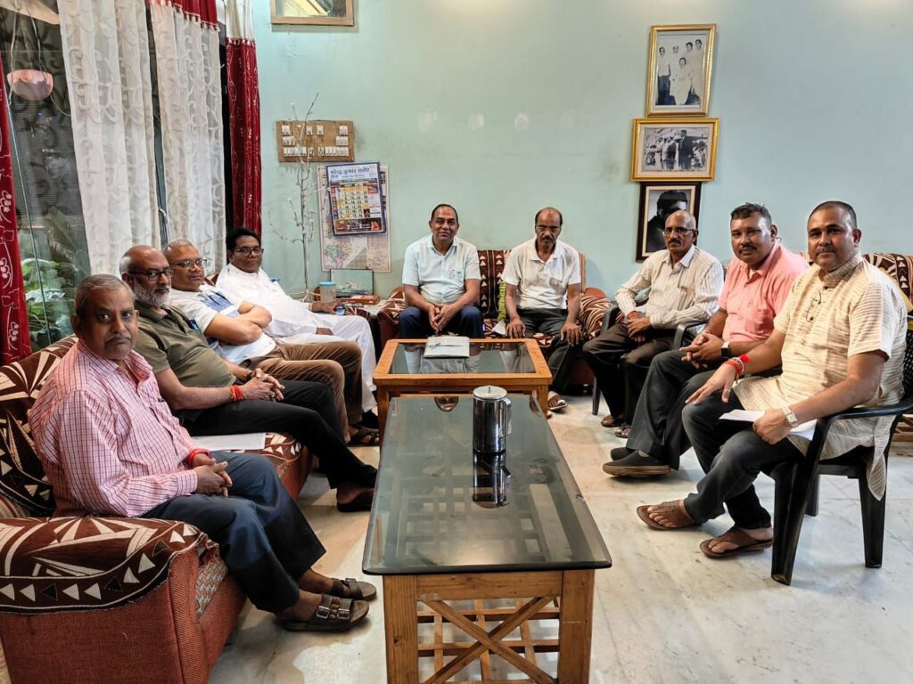 शक्ति जिले में होने वाली गौ विज्ञान परीक्षा को लेकर 17 अक्टूबर को गिरिराज रेन बसेरा में संपन्न हुई बैठक, 11 दिसंबर को होगी परीक्षा, छत्तीसगढ़ में 10 लाख विद्यार्थी होंगे इस परीक्षा में शामिल, विद्यार्थियों में गौ माता के संरक्षण को लेकर जागरूकता लाने बहुत ही अनुकरणीय पहल है यह परीक्षा शक्ति जिले में होने वाली गौ विज्ञान परीक्षा को लेकर 17 अक्टूबर को गिरिराज रेन बसेरा में संपन्न हुई बैठक, 11 दिसंबर को होगी परीक्षा, छत्तीसगढ़ में 10 लाख विद्यार्थी होंगे इस परीक्षा में शामिल, विद्यार्थियों में गौ माता के संरक्षण को लेकर जागरूकता लाने बहुत ही अनुकरणीय पहल है यह परीक्षा kshititech