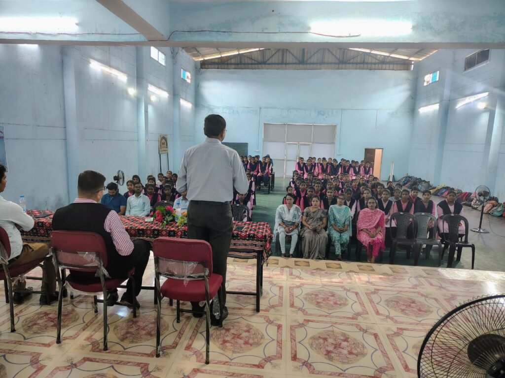 शक्ति के सरकारी गर्ल्स कॉलेज में आयोजित हुआ विधिक जागरूकता शिविर, न्यायाधीशो में कानून की दी जानकारी, वाहन चालन, पॉस्को एक्ट एवं साइबर अपराधों की दी गई जानकारी, कॉलेज की छात्राओं ने भी उत्साह के साथ कानून की जानकारी प्राप्त की शक्ति के सरकारी गर्ल्स कॉलेज में आयोजित हुआ विधिक जागरूकता शिविर, न्यायाधीशो में कानून की दी जानकारी, वाहन चालन, पॉस्को एक्ट एवं साइबर अपराधों की दी गई जानकारी, कॉलेज की छात्राओं ने भी उत्साह के साथ कानून की जानकारी प्राप्त की kshititech