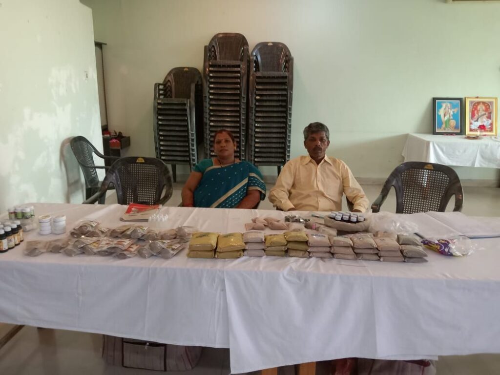 शक्ति के गिरिराज रेन बसेरा में आंख जाला का 16वां शिविर संपन्न, शिविर के आयोजक सहित अनेकों लोगो ने लगातार 16 महीनो तक करवाई आंखो की जाला सफाई, आयोजक अमरलाल अग्रवाल ने कहा- उन्हें शिविर में आंख सफाई से मिला काफी लाभ, तो वहीं पंडित राधेश्याम शर्मा ने कहा वे प्रतिमाह नियमित करवा रहे हैं आंखों की सफाई शक्ति के गिरिराज रेन बसेरा में आंख जाला का 16वां शिविर संपन्न, शिविर के आयोजक सहित अनेकों लोगो ने लगातार 16 महीनो तक करवाई आंखो की जाला सफाई, आयोजक अमरलाल अग्रवाल ने कहा- उन्हें शिविर में आंख सफाई से मिला काफी लाभ, तो वहीं पंडित राधेश्याम शर्मा ने कहा वे प्रतिमाह नियमित करवा रहे हैं आंखों की सफाई kshititech