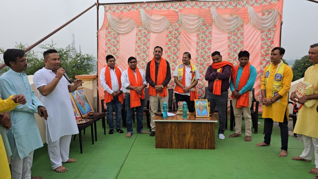 प्रतिभाओं का हुआ सम्मान- MB पावर के प्रेसिडेंट अजय अग्रवाल पहुंचे सम्मान समारोह में बतौर मुख्य अतिथि, अजय ने कहा- शिव फाउंडेशन के कार्य प्रशंसनीय, गौ सेवा के क्षेत्र में अग्रवाल सभा कोरबा तो वही पशुओं के संरक्षण के लिए डॉक्टर अंशुल केडिया हुए सम्मानित, मारवाड़ी युवा मंच के प्रदेश अध्यक्ष मनीष ने किया था कार्यक्रम का आयोजन प्रतिभाओं का हुआ सम्मान- MB पावर के प्रेसिडेंट अजय अग्रवाल पहुंचे सम्मान समारोह में बतौर मुख्य अतिथि, अजय ने कहा- शिव फाउंडेशन के कार्य प्रशंसनीय, गौ सेवा के क्षेत्र में अग्रवाल सभा कोरबा तो वही पशुओं के संरक्षण के लिए डॉक्टर अंशुल केडिया हुए सम्मानित, मारवाड़ी युवा मंच के प्रदेश अध्यक्ष मनीष ने किया था कार्यक्रम का आयोजन kshititech