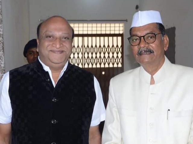 नरेश गेवाडीन को मिली बड़ी जिम्मेदारी- छत्तीसगढ़ विधानसभा के नेता प्रतिपक्ष महंत जी ने बनाया प्रतिनिधि, नगर पालिका शक्ति में महंत जी के प्रतिनिधि होंगे नरेश गेवाडीन, पूर्व नगर पालिका अध्यक्ष रह चुके हैं गेवाडीन, कांग्रेस कार्यकर्ताओं सहित शहर वासियों ने भी किया महंत जी का आभार व्यक्त नरेश गेवाडीन को मिली बड़ी जिम्मेदारी- छत्तीसगढ़ विधानसभा के नेता प्रतिपक्ष महंत जी ने बनाया प्रतिनिधि, नगर पालिका शक्ति में महंत जी के प्रतिनिधि होंगे नरेश गेवाडीन, पूर्व नगर पालिका अध्यक्ष रह चुके हैं गेवाडीन, कांग्रेस कार्यकर्ताओं सहित शहर वासियों ने भी किया महंत जी का आभार व्यक्त kshititech