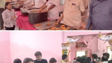 अन्नकूट का महाप्रसादम लेने उमड़ी भीड़- शक्ति के श्री राम मंदिर एवं राधा कृष्ण मंदिर में हुआ अन्नकूट प्रसादम का आयोजन, शहर वासियों ने लिया अन्नकूट का प्रसाद, तो वही गोवर्धन जी की हुई पूजा अर्चना, श्री राम मंदिर में शहर वासियों ने अन्नकूट में किया अनाज का दान kshititech