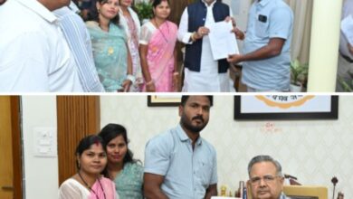 शहरी क्षेत्र के लोगों के लिए मांगा पट्टा- नगर पालिका शक्ति की वार्ड क्रमांक-10 की पार्षद शकून सोनी सहित लव सोनी ने करी प्रदेश के नगरीय प्रशासन मंत्री अरुण साव एवं विधानसभा अध्यक्ष से मुलाकात, प्रधानमंत्री आवास का लाभ दिलाने की करी मांग, लव सोनी ने कहा सैकड़ो परिवारों को आज भी नहीं मिला है पट्टा शहरी क्षेत्र के लोगों के लिए मांगा पट्टा- नगर पालिका शक्ति की वार्ड क्रमांक-10 की पार्षद शकून सोनी सहित लव सोनी ने करी प्रदेश के नगरीय प्रशासन मंत्री अरुण साव एवं विधानसभा अध्यक्ष से मुलाकात, प्रधानमंत्री आवास का लाभ दिलाने की करी मांग, लव सोनी ने कहा सैकड़ो परिवारों को आज भी नहीं मिला है पट्टा kshititech