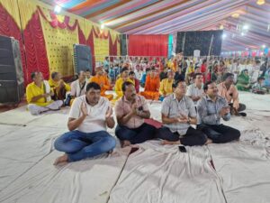 अग्रवाल सभा अध्यक्ष श्यामसुंदर अग्रवाल ने लिया महामंडलेश्वर अमृतानंद सरस्वती भरत महाराज का आशीर्वाद, राष्ट्रीय स्तर के धार्मिक अनुष्ठान में दर्शन करने पहुंचे श्याम सुंदर ने कहा ऐसा आयोजन हम सभी के लिए गौरवशाली, राधे राधे एवं भोलेनाथ के श्री घोष से गूंजायमान हो उठा है पूरा शिवरीनारायण अग्रवाल सभा अध्यक्ष श्यामसुंदर अग्रवाल ने लिया महामंडलेश्वर अमृतानंद सरस्वती भरत महाराज का आशीर्वाद, राष्ट्रीय स्तर के धार्मिक अनुष्ठान में दर्शन करने पहुंचे श्याम सुंदर ने कहा ऐसा आयोजन हम सभी के लिए गौरवशाली, राधे राधे एवं भोलेनाथ के श्री घोष से गूंजायमान हो उठा है पूरा शिवरीनारायण kshititech