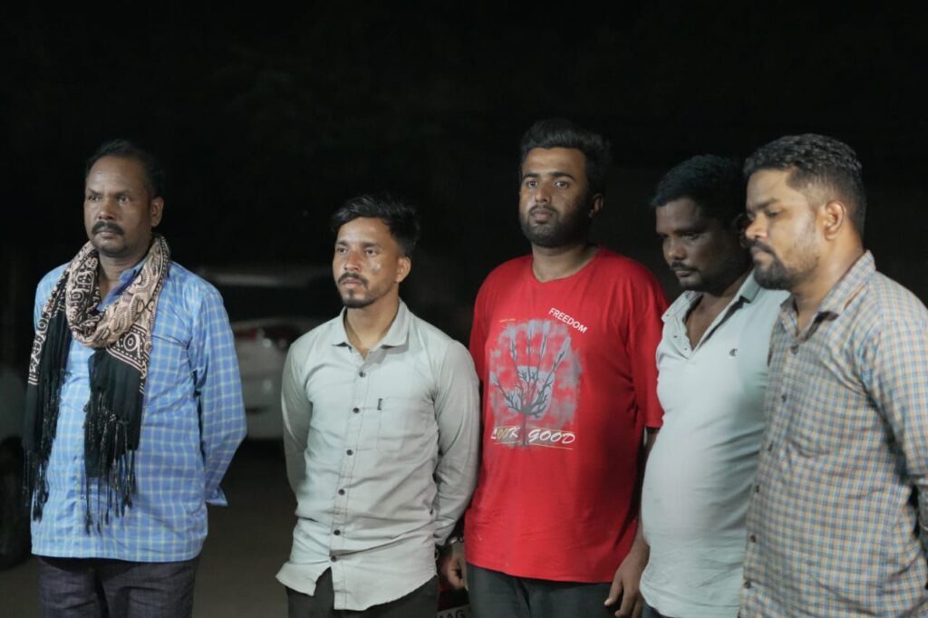 शक्ति पुलिस की बड़ी सफलता- 12 स्थानो में चोरी करने वाले शातिर चोर गिरोह के सदस्य चढ़े पुलिस के हत्थे,सकती जिले में शांतिपूर्ण एवं हर्षोल्लास के साथ संपन्न हुआ दीपावली का महापर्व, जिला प्रशासन एवं पुलिस प्रशासन रहा अलर्ट, राज्य स्थापना दिवस पर भी जिला अधिकारियों ने दी बधाई, 2 नवंबर को मनाया जाएगा अन्नकूट का महापर्व शक्ति पुलिस की बड़ी सफलता- 12 स्थानो में चोरी करने वाले शातिर चोर गिरोह के सदस्य चढ़े पुलिस के हत्थे,सकती जिले में शांतिपूर्ण एवं हर्षोल्लास के साथ संपन्न हुआ दीपावली का महापर्व, जिला प्रशासन एवं पुलिस प्रशासन रहा अलर्ट, राज्य स्थापना दिवस पर भी जिला अधिकारियों ने दी बधाई, 2 नवंबर को मनाया जाएगा अन्नकूट का महापर्व kshititech