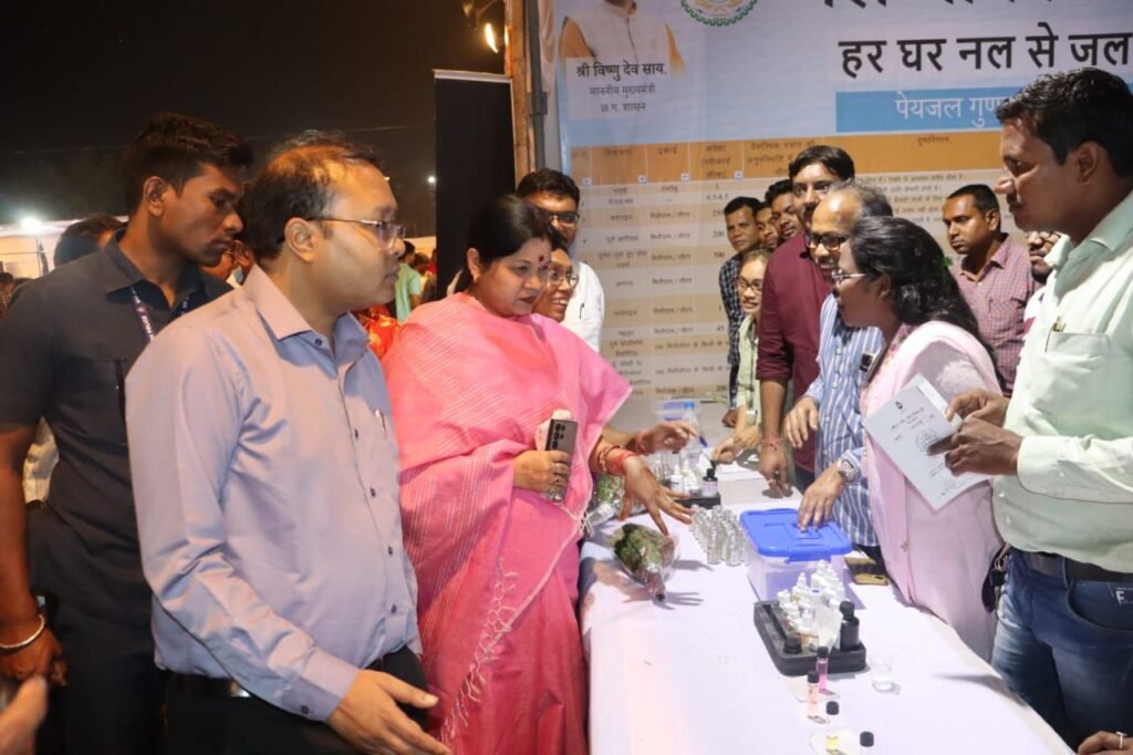 छत्तीसगढ़ का सबसे भव्य राज्य स्थापना महोत्सव कार्यक्रम शक्ति में -शक्ति जिले में 5 नवंबर को छत्तीसगढ़ राज्य के 24 वे स्थापना दिवस का कार्यक्रम हुआ धूमधाम से, अतिथियों ने कहा- पूर्व प्रधानमंत्री अटल जी की देन है छत्तीसगढ़ का यह हमारा समृद्ध राज्य, कलेक्टर टोपनो के मार्गदर्शन में सरकारी विभागों की योजनाओं की प्रदर्शनी रही आकर्षण का केंद्र,IAS टोपनो के निर्देशन में विभाग प्रमुखों ने दिखाई सक्रियता kshititech