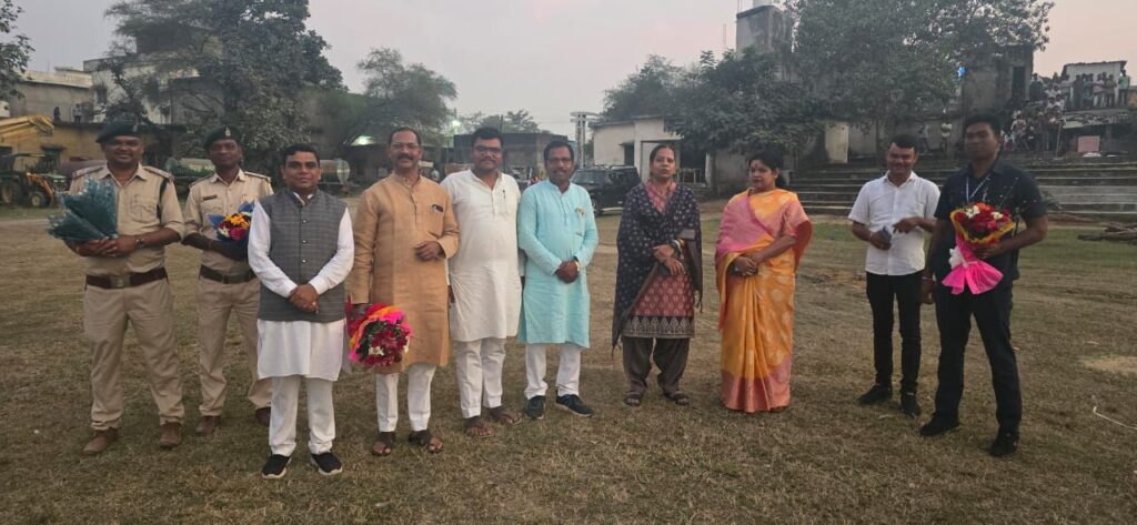 छत्तीसगढ़ के पांच देवी शक्तिपीठों में बन रहा कॉरिडोर- चंद्रपुर में गंगा दरहा घाट का लोकार्पण किया CM विष्णु देव साय ने, चंद्रहासिनी के दरबार में मत्था टेककर प्रदेश की खुशहाली की करी कामना, गंगा आरती में शामिल हुए विष्णु देव, जल संरक्षण पर बोले सीएम साहब- कहा नदियों के जल को सहेजना हम सबकी जिम्मेदारी छत्तीसगढ़ के पांच देवी शक्तिपीठों में बन रहा कॉरिडोर- चंद्रपुर में गंगा दरहा घाट का लोकार्पण किया CM विष्णु देव साय ने, चंद्रहासिनी के दरबार में मत्था टेककर प्रदेश की खुशहाली की करी कामना, गंगा आरती में शामिल हुए विष्णु देव, जल संरक्षण पर बोले सीएम साहब- कहा नदियों के जल को सहेजना हम सबकी जिम्मेदारी kshititech