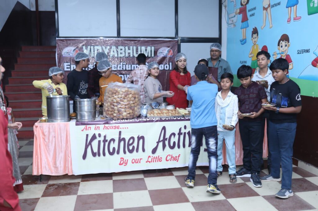बाल दिवस का ऐतिहासिक आयोजन- बाराद्वार शहर के प्रतिष्ठित विद्याभूमी स्कूल में 14 नवंबर को हुआ बाल दिवस कार्यक्रम का आयोजन, इवेंट ऑफ़ द ईयर के रूप में मना बाल दिवस, बच्चों में दिखा उत्साह, बच्चों के बीच संपन्न हुई विभिन्न प्रतिस्पर्धाएं बाल दिवस का ऐतिहासिक आयोजन- बाराद्वार शहर के प्रतिष्ठित विद्याभूमी स्कूल में 14 नवंबर को हुआ बाल दिवस कार्यक्रम का आयोजन, इवेंट ऑफ़ द ईयर के रूप में मना बाल दिवस, बच्चों में दिखा उत्साह, बच्चों के बीच संपन्न हुई विभिन्न प्रतिस्पर्धाएं kshititech
