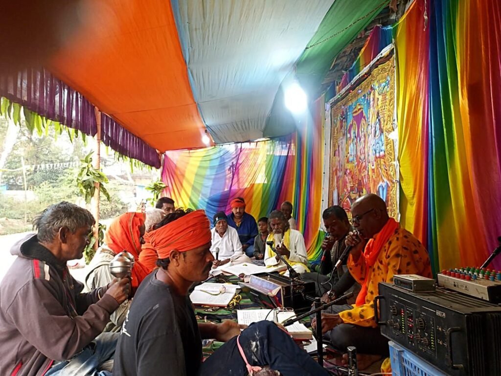 शक्ति शहर के राजापारा में परंपरागत 15 दिवसीय कार्तिक रामायण महोत्सव का हुआ 16 नवंबर को समापन, कई दशकों से चली आ रही परंपरा का निर्वहन कर रहे मोहल्ले वासी, शारदा मानस मंडली द्वारा 60 सालों से हो रहा आयोजन kshititech