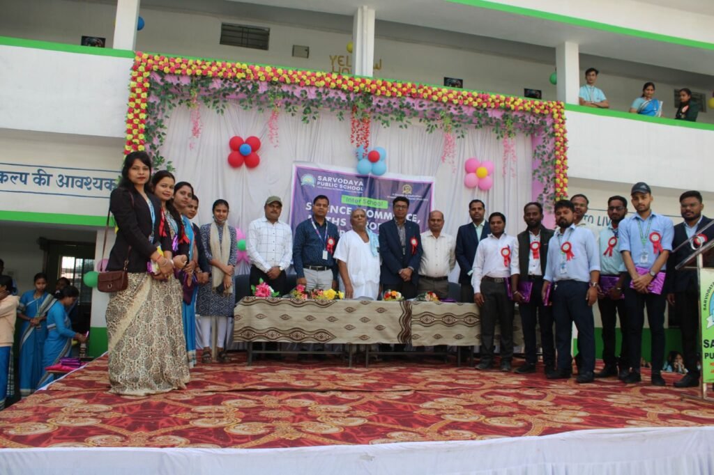 09 स्कूलों के स्टूडेंट पहुंचे सर्वोदय पब्लिक स्कूल चंद्रपुर में- साइंस एग्जीबिशन का हुआ 16 नवंबर को भव्य आयोजन, विद्यार्थियों ने प्रस्तुत किए एक से बढ़कर एक मॉडल, आगंतुक अतिथियों ने भी करी विद्यार्थियों की प्रतिभाओं की प्रशंसा kshititech