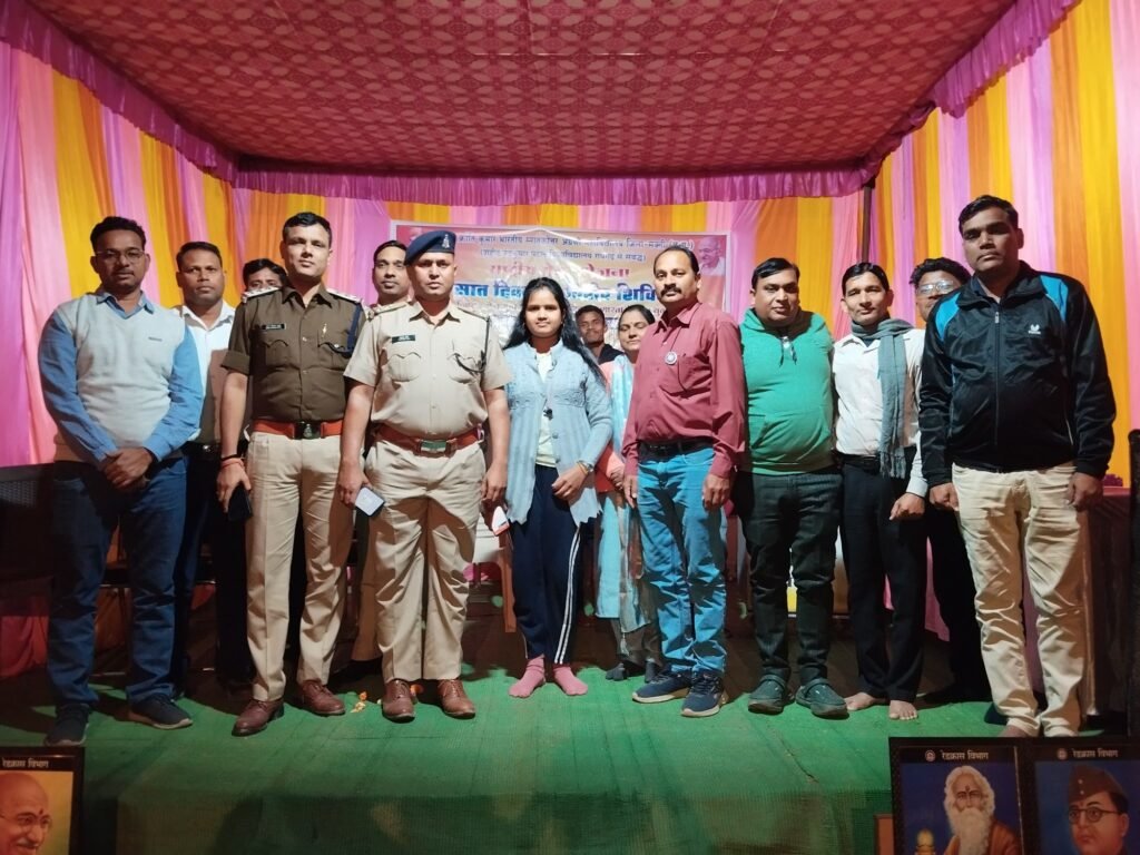 शक्ति जिले के राष्ट्रीय सेवा योजना शिविर की खबरें एक साथ-शक्ति के शासकीय महाविद्यालय की रासेयों शिविर में पुलिस प्रशासन ने दी विद्यार्थियों को साइबर अपराधों की जानकारी,रासेयो के जिला संगठक प्रोफेसर घितोड़े पहुंचे जैजैपुर के राष्ट्रीय सेवा योजना शिविर में kshititech