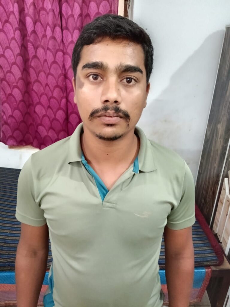शक्ति पुलिस ने दो दिनों में अवैध देशी शराब के दर्ज किये दो मामले,SP अंकिता शर्मा, एसडीओ पुलिस मनीष कंवर के निर्देशन में शक्ति थाना टीआई बृजेश तिवारी की सक्रियता, नशे के विरुद्ध चालू है शक्ति पुलिस का अभियान शक्ति पुलिस ने दो दिनों में अवैध देशी शराब के दर्ज किये दो मामले,SP अंकिता शर्मा, एसडीओ पुलिस मनीष कंवर के निर्देशन में शक्ति थाना टीआई बृजेश तिवारी की सक्रियता, नशे के विरुद्ध चालू है शक्ति पुलिस का अभियान kshititech