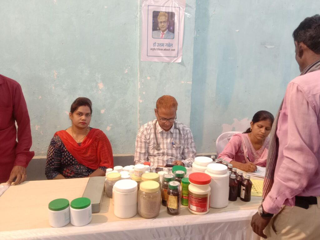 स्वास्थ्य सेवा का सबसे बड़ा कैंप- शक्ति में संपन्न हुआ निःशुल्क स्वास्थ्य जांच शिविर,90 नेत्र रोगियों को मोतियाबिंद ऑपरेशन हेतु भेजा गया रायपुर, 800 लोगों की हुई स्वास्थ्य जांच, स्वर्गीय संतोष अग्रवाल की स्मृति में आयोजित था कार्यक्रम, 20 विशेषज्ञ चिकित्सक रहे मौजूद,280 लोगो का रक्त वर्ग परीक्षण भी हुआ शिविर में स्वास्थ्य सेवा का सबसे बड़ा कैंप- शक्ति में संपन्न हुआ निःशुल्क स्वास्थ्य जांच शिविर,90 नेत्र रोगियों को मोतियाबिंद ऑपरेशन हेतु भेजा गया रायपुर, 800 लोगों की हुई स्वास्थ्य जांच, स्वर्गीय संतोष अग्रवाल की स्मृति में आयोजित था कार्यक्रम, 20 विशेषज्ञ चिकित्सक रहे मौजूद,280 लोगो का रक्त वर्ग परीक्षण भी हुआ शिविर में kshititech