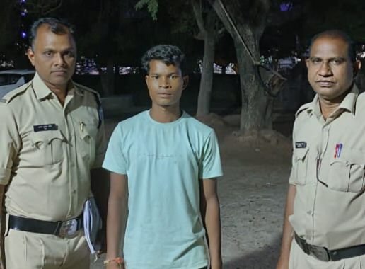 नाबालिक बालिका के साथ दुष्कर्म करने वाला आरोपी गिरफ्तार, नगरदा थाने के TI गगन बाजपेई की सक्रियता से हुई गिरफ्तारी, बालिका को बहला फुसला कर ले गया था जम्मू, अपराधियों पर शिकंजा करने नगरदा पुलिस है सक्रिय kshititech