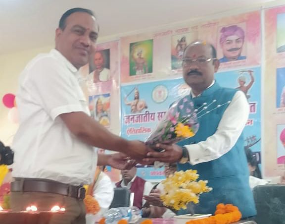 सकती जेठा के सरकारी कॉलेज में एक दिवसीय संगोष्ठी का कार्यक्रम हुआ संपन्न, जनजातीय गौरव दिवस के रूप में यूनिवर्सिटी के निर्देश पर आयोजित था कार्यक्रम, आगंतुक अतिथियों ने गौरवशाली इतिहास पर दी जानकारी सकती जेठा के सरकारी कॉलेज में एक दिवसीय संगोष्ठी का कार्यक्रम हुआ संपन्न, जनजातीय गौरव दिवस के रूप में यूनिवर्सिटी के निर्देश पर आयोजित था कार्यक्रम, आगंतुक अतिथियों ने गौरवशाली इतिहास पर दी जानकारी kshititech