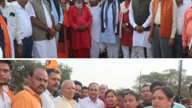 सनातन धर्म के रक्षको ने कहा- अब नहीं बर्दाश्त होगी ऐसी घटनाएं, हॉकी के मैदान में उमडा जन सैलाब- जांजगीर जिला मुख्यालय में सड़क पर उतरकर सर्व हिंदू समाज ने किया अत्याचार का विरोध प्रदर्शन, मामला था बांग्लादेश में हिंदुओं पर हो रहे अत्याचार का सनातन धर्म के रक्षको ने कहा- अब नहीं बर्दाश्त होगी ऐसी घटनाएं, हॉकी के मैदान में उमडा जन सैलाब- जांजगीर जिला मुख्यालय में सड़क पर उतरकर सर्व हिंदू समाज ने किया अत्याचार का विरोध प्रदर्शन, मामला था बांग्लादेश में हिंदुओं पर हो रहे अत्याचार का kshititech